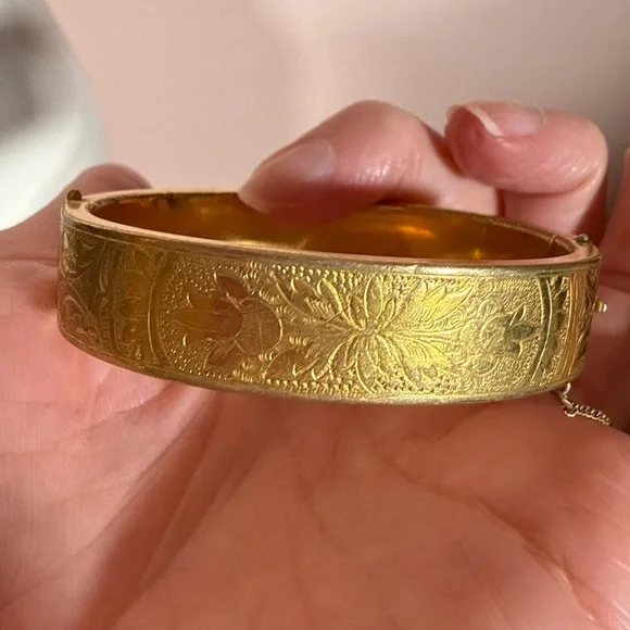 Antique Victorian 1880 stamped Gold plated Floral Etched Bangle Bracelet - Picture 7 of 16